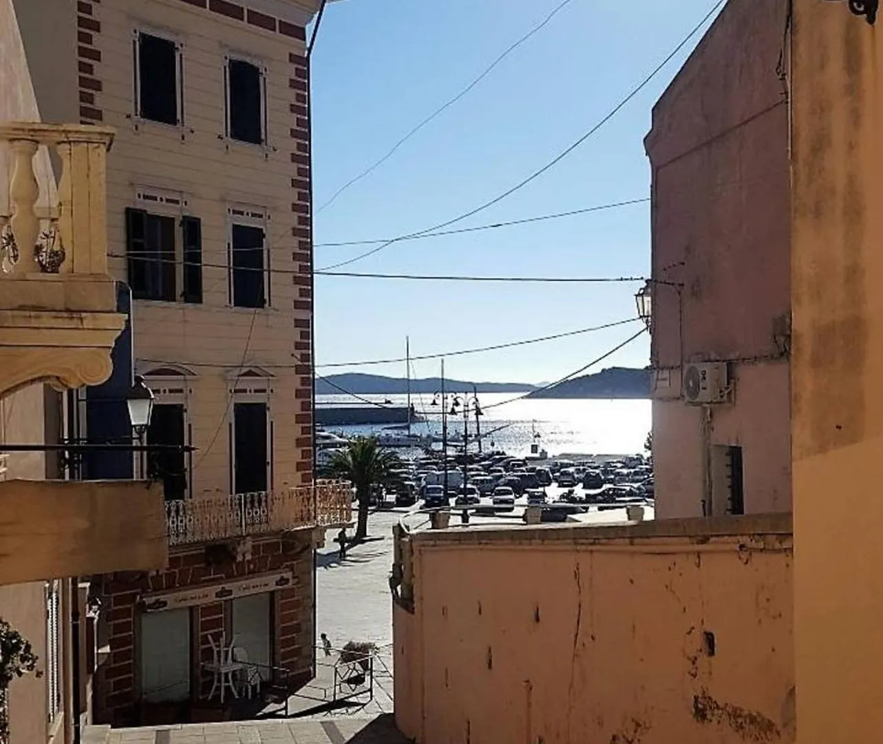 بيت للعطل فيلا Casa Anita - Centro Storico Con Vista Mare لا ماداّلينا